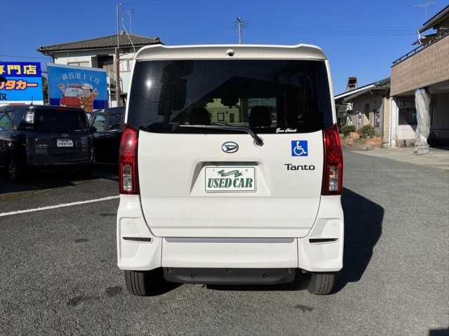 Daihatsu TANTO 2022-10 1135-9