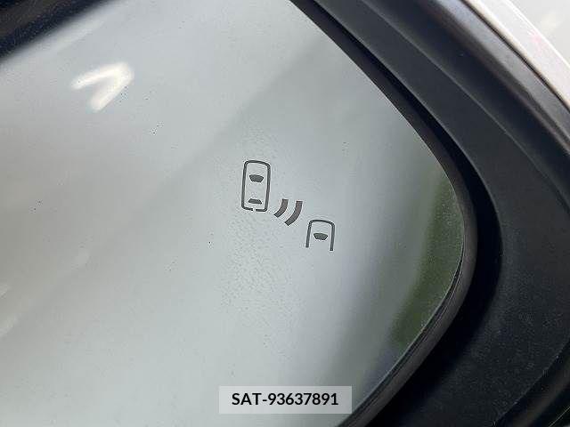 Toyota C-HR 2018-05 357798-5