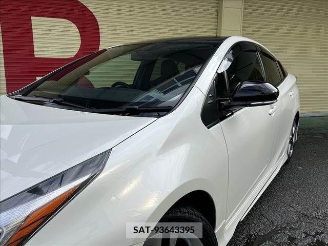 Toyota PRIUS 2016-02 210340-3