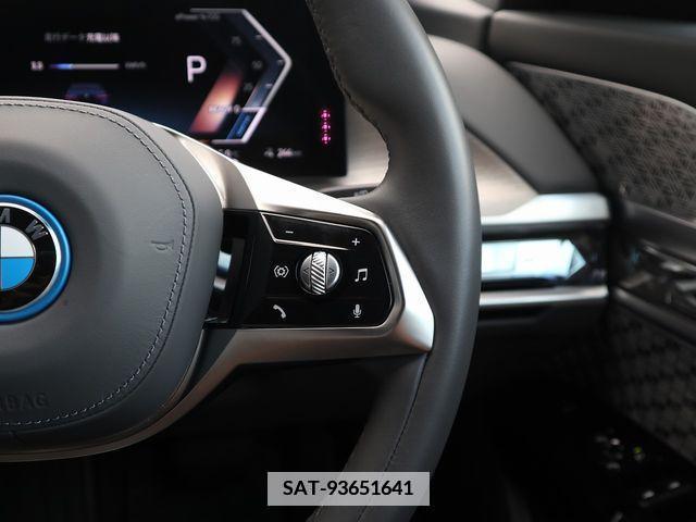 Bmw i7 2022-10 384455-23