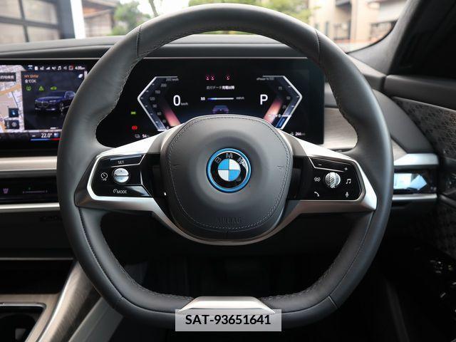 Bmw i7 2022-10 384455-21