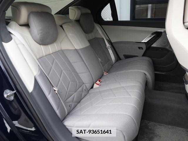 Bmw i7 2022-10 384455-14