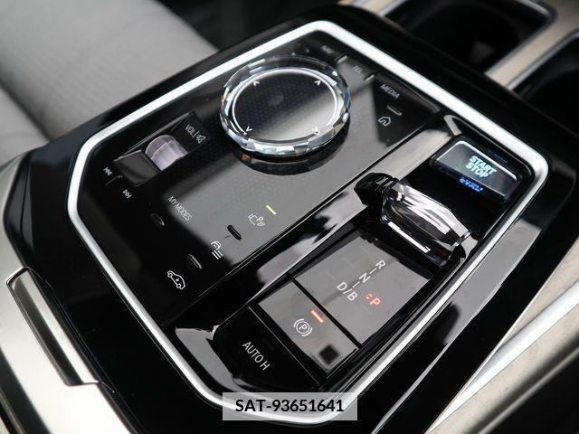 Bmw i7 2022-10 384455-27