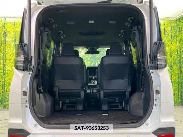 Toyota VOXY HYBRID 2023-10 337238-14
