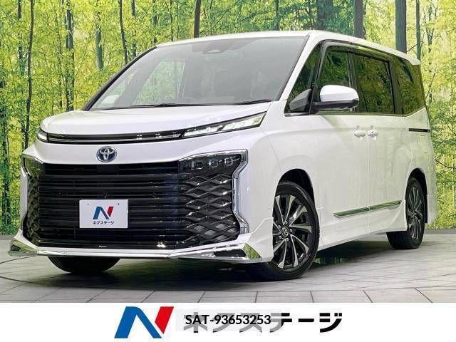 Toyota VOXY HYBRID 2023-10 337238-0