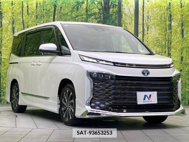Toyota VOXY HYBRID 2023-10 337238-17