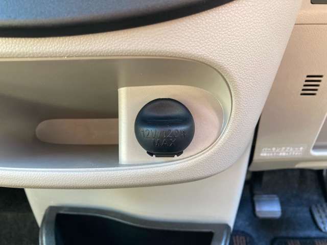 Daihatsu TANTO 2017-03 196195-8