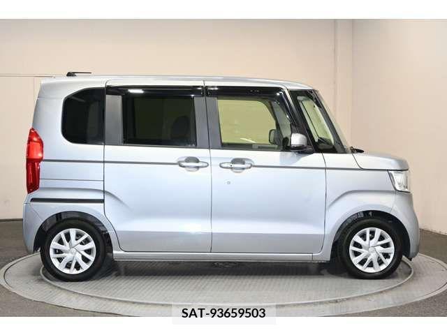 Honda N BOX 2022-07 212543-1
