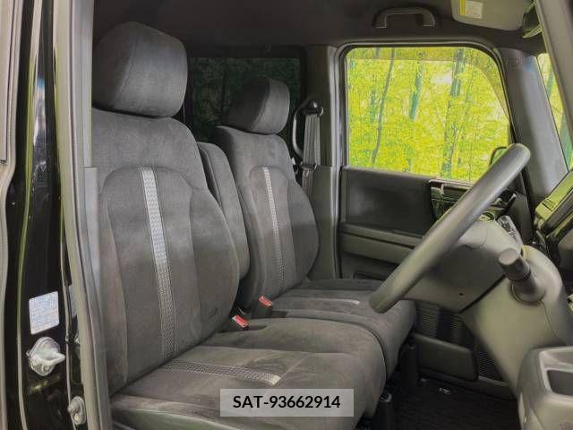 Honda N BOX CUSTOM 2022-07 365055-8