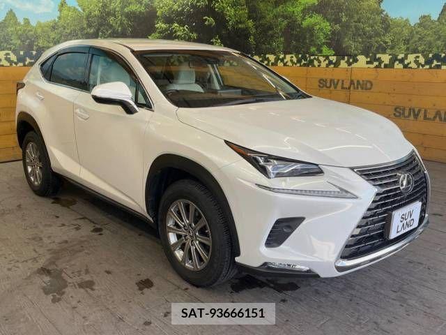 Lexus NX 2017-12 275621-16