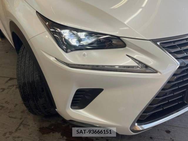 Lexus NX 2017-12 275621-12