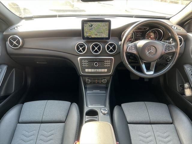 Mercedes Benz GLA-CLASS 2017-06 17941-18