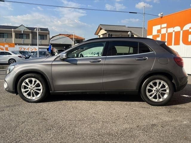 Mercedes Benz GLA-CLASS 2017-06 17941-7