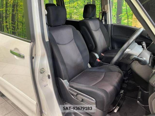 Nissan SERENA 2011-06 324884-11