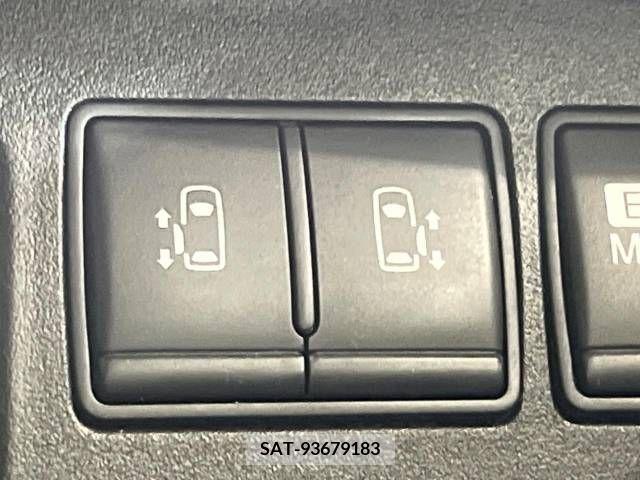 Nissan SERENA 2011-06 324884-7