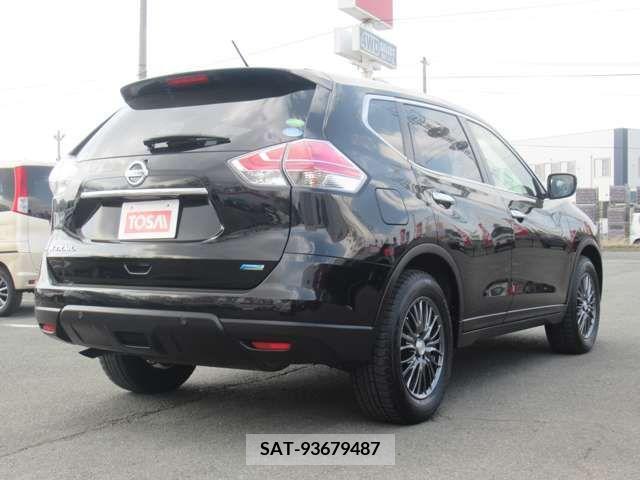 Nissan X-TRAIL 2014-04 290569-4