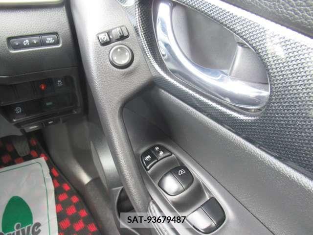 Nissan X-TRAIL 2014-04 290569-15