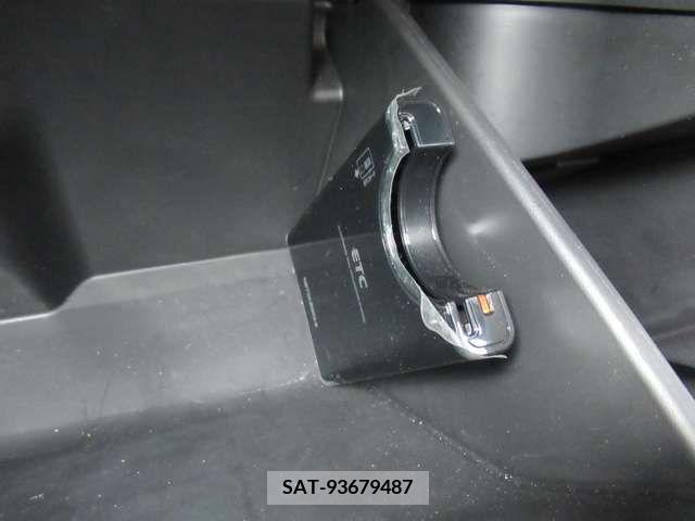 Nissan X-TRAIL 2014-04 290569-13