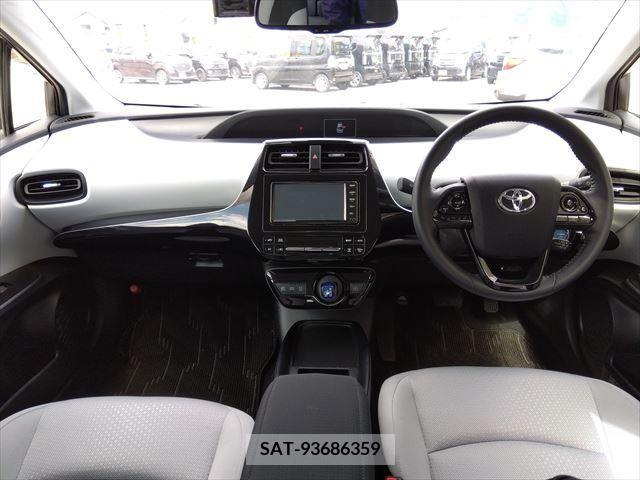 Toyota PRIUS 2021-05 281941-10