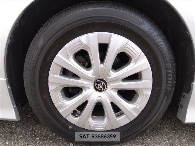 Toyota PRIUS 2021-05 281941-9