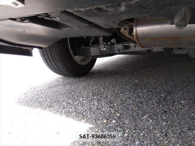 Toyota PRIUS 2021-05 281941-7