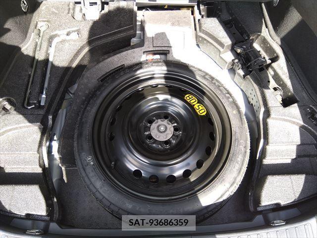 Toyota PRIUS 2021-05 281941-17
