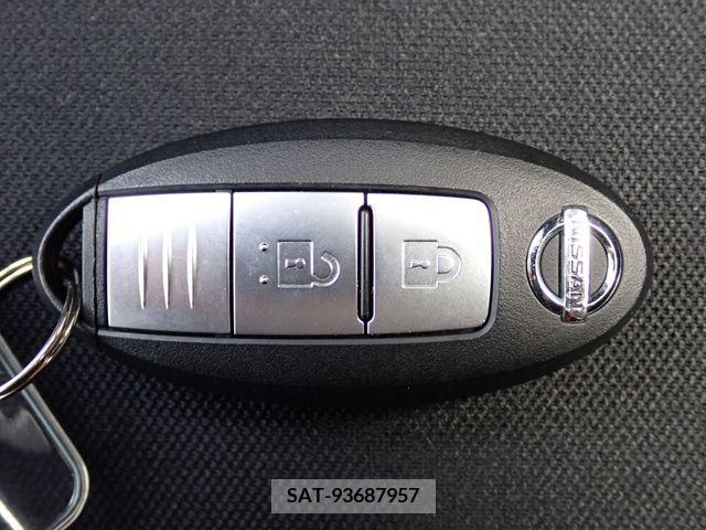 Nissan NOTE 2019-01 207584-17