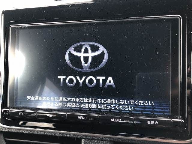Toyota NOAH HYBRID 2018-11 22511-2