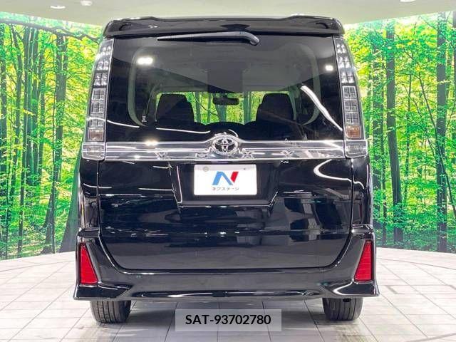 Toyota VOXY 2015-03 245340-16
