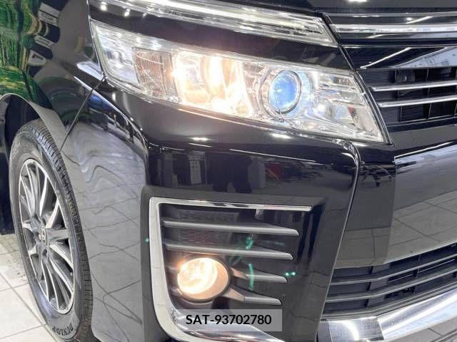 Toyota VOXY 2015-03 245340-13