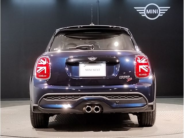 Bmw MINI 2021-06 20933-4
