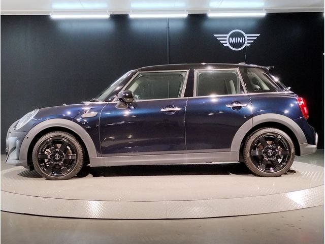 Bmw MINI 2021-06 20933-2