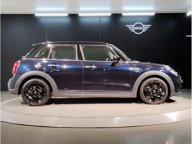 Bmw MINI 2021-06 20933-6