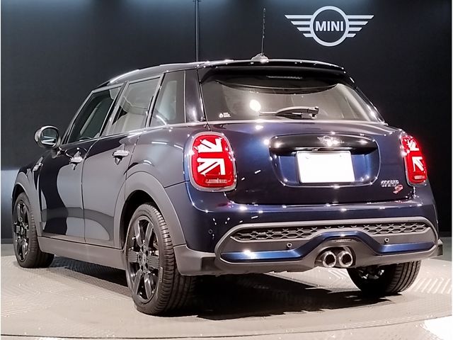 Bmw MINI 2021-06 20933-3