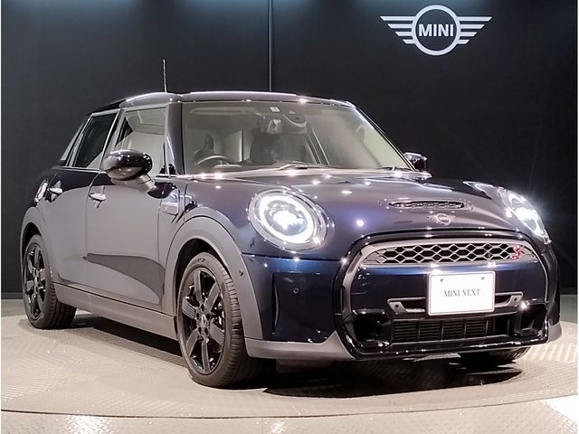 Bmw MINI 2021-06 20933-7