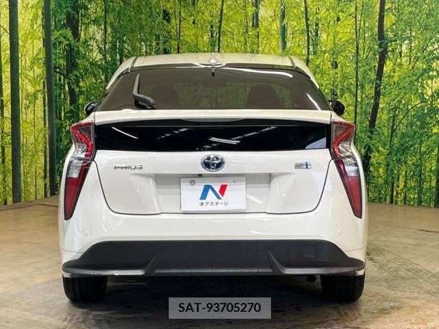Toyota PRIUS 2018-09 217772-16