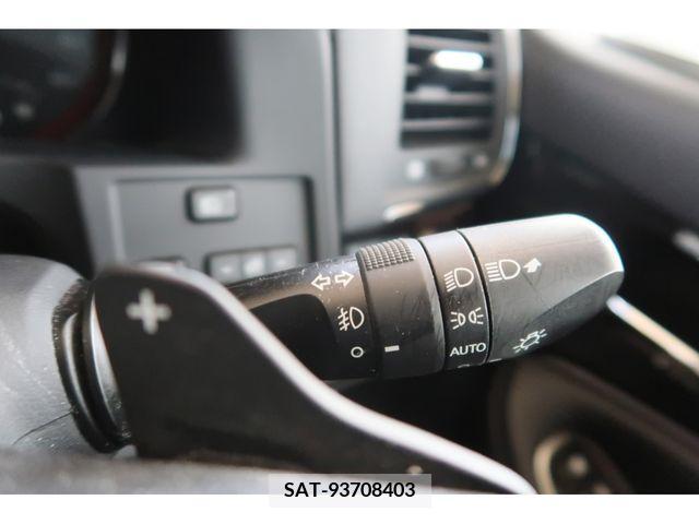 Toyota CROWN SEDAN 2016-11 379276-16