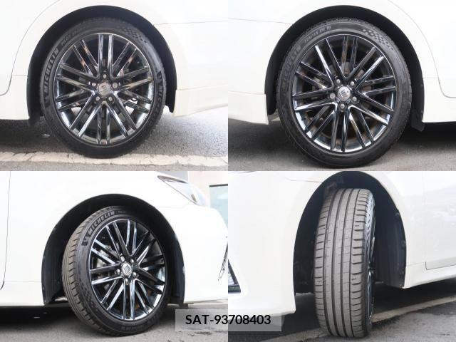 Toyota CROWN SEDAN 2016-11 379276-4