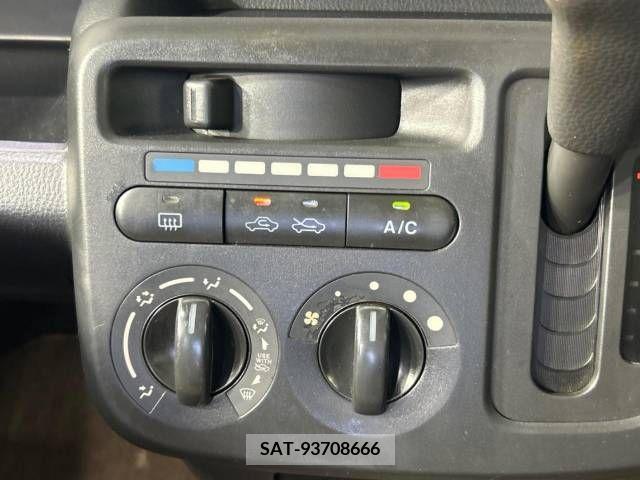 Nissan MOCO 2012-06 364048-4