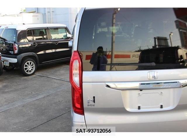Honda N BOX 2021-04 278541-7