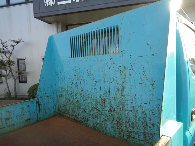 Toyota DYNA TRUCK 2014-01 13643-17