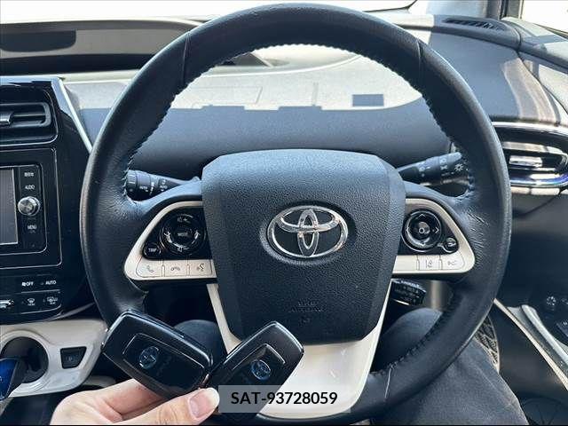 Toyota PRIUS 2017-07 282005-5