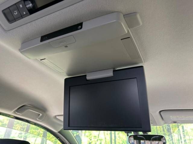 Toyota NOAH HYBRID 2015-11 185715-2