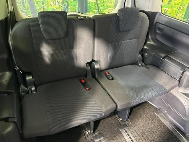 Toyota NOAH HYBRID 2015-11 185715-9