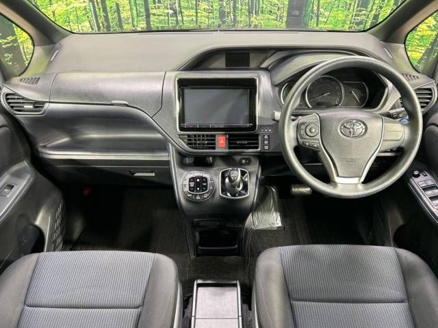 Toyota NOAH HYBRID 2015-11 185715-1