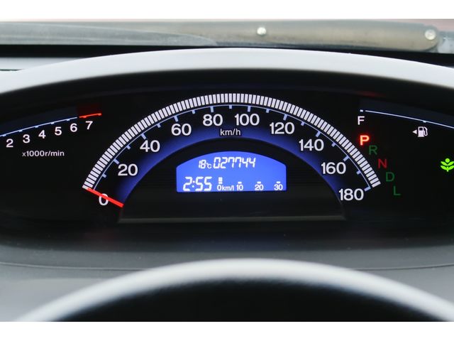 Honda FREED SPIKE 2015-06 181649-8