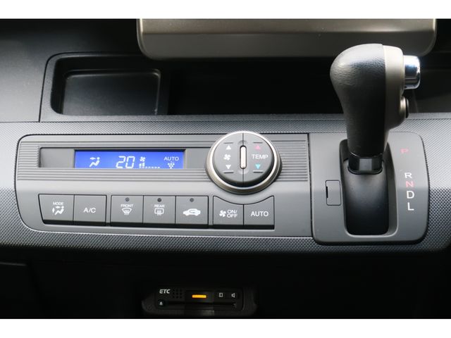 Honda FREED SPIKE 2015-06 181649-12