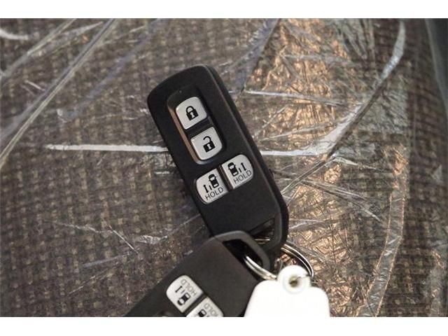 Honda N BOX 2023-06 192426-17