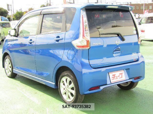 Nissan DAYZ 2018-04 207875-8