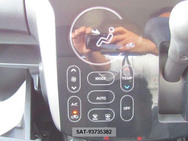 Nissan DAYZ 2018-04 207875-14